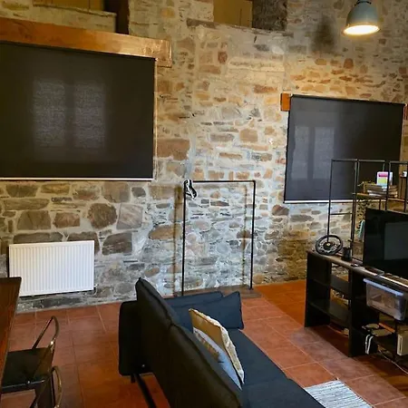 Mirador Yellow Door Apartment Ponferrada