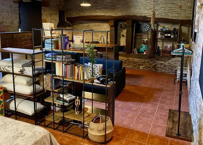 Mirador Yellow Door Ponferrada